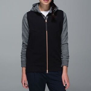 Lululemon Departure Vest Sz 4 Black